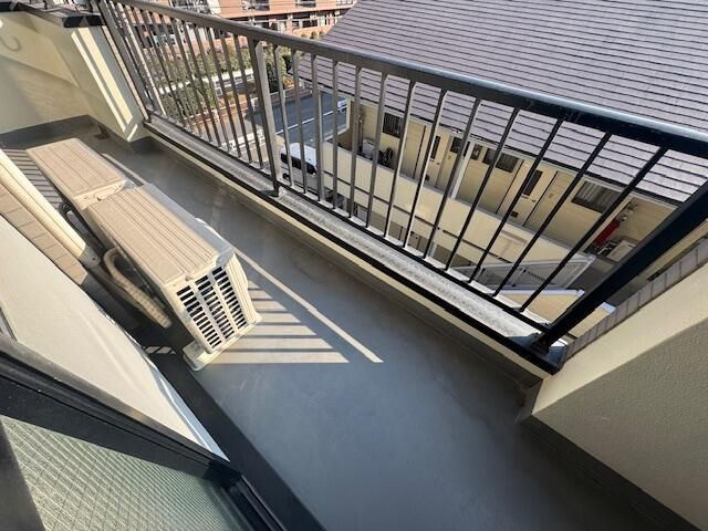 ��ʌ��z�J�s��z�J�S���ڂ̃}���V�����̃o���R�j�[