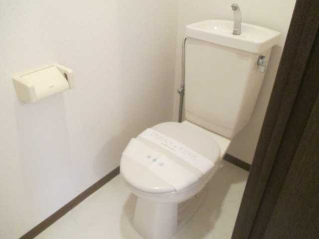 ��ʌ�����s��c�{�̃}���V�����̃g�C��