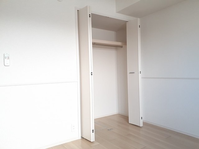 ��ʌ������s�V�����T���ڂ̃A�p�[�g�̎��[