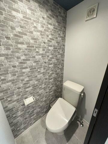 ��ʌ��������܎s��{����\���Q���ڂ̃A�p�[�g�̃g�C��