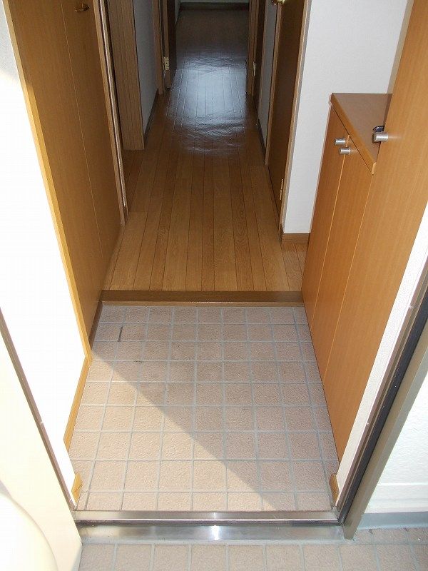 ��ʌ������s�V�h�Q���ڂ̃A�p�[�g�̌���