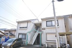 ��ʌ��������܎s�k��{����168-2�̃A�p�[�g�̌����O��