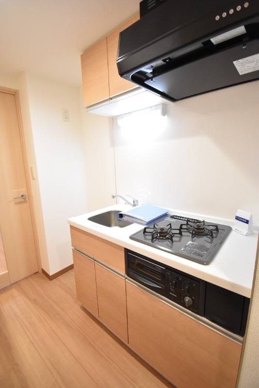 ��ʌ��������܎s��{��g�~���Q���ڂ̃}���V�����̃L�b�`��