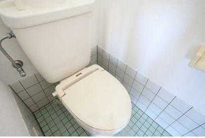 ��ʌ������s�ԌI�S���ڂ̃A�p�[�g�̃g�C��