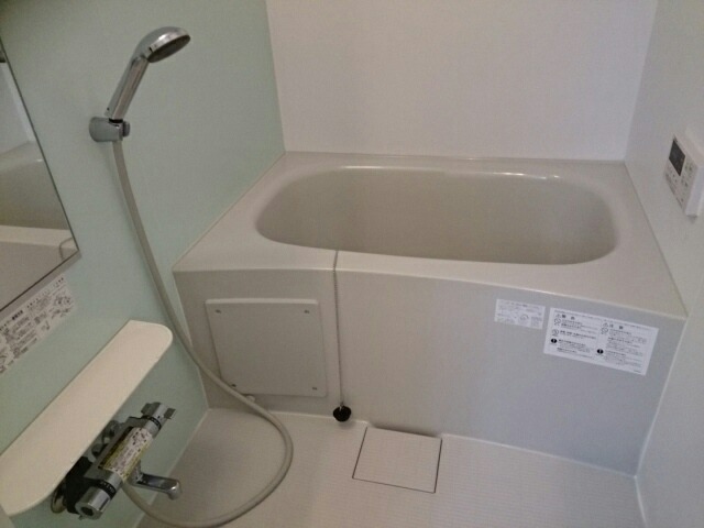 ��ʌ��������܎s���厚��J���̃A�p�[�g�̃o�X