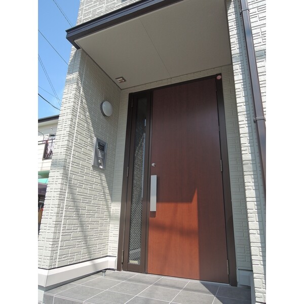 ��ʌ������s�����̃A�p�[�g�̃G���g�����X