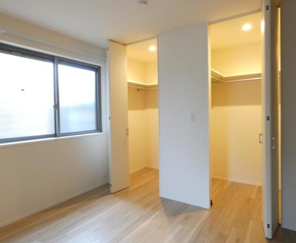 ��ʌ�����s�씵���J�R���ڂ̃}���V�����̎��[