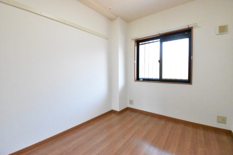 ��ʌ������s�ԌI�P���ڂ̃}���V�����̂��̑������E�X�y�[�X