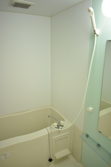 ��ʌ��������܎s��{��㏬���̃A�p�[�g�̃o�X