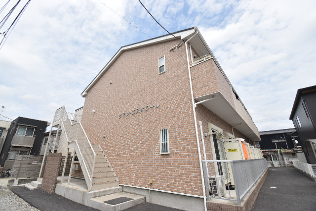 ��ʌ������s�����S���ڂ̃A�p�[�g�̌����O��