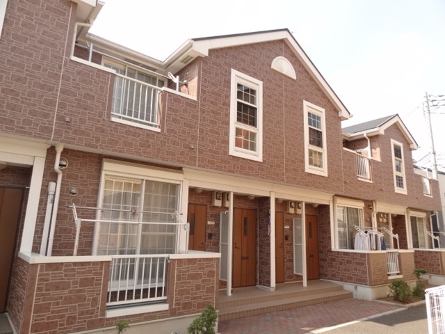 ��ʌ��������܎s������厚�쒆��1028-2�̃A�p�[�g�̌����O��