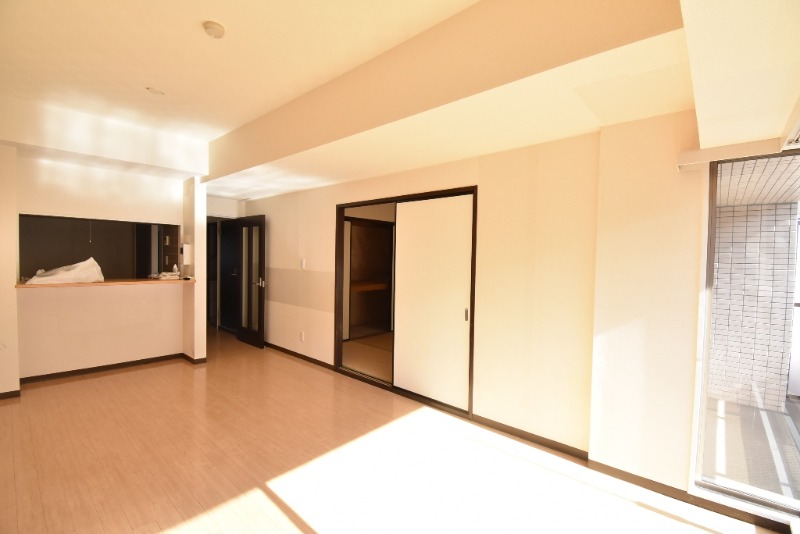 ��ʌ��������܎s�k����i���P���ڂ̃}���V�����̋��ԁE���r���O