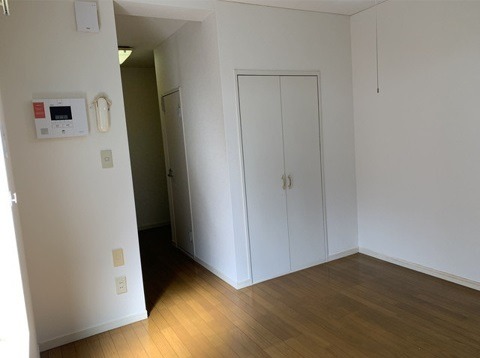 ��ʌ��������܎s��΋戤�����̃A�p�[�g�̂��̑������E�X�y�[�X