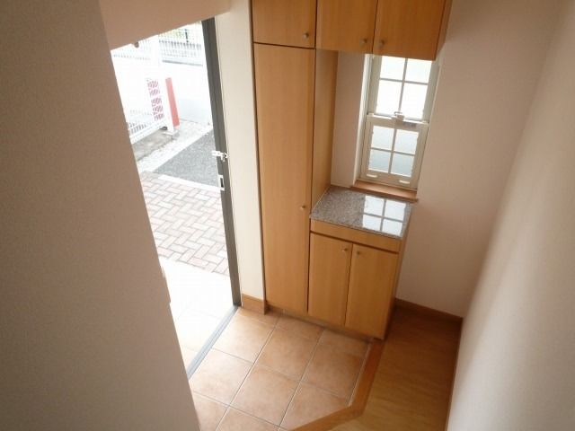 ��ʌ��k�����S�ɓޒ����h��Q���ڂ̃A�p�[�g�̌���