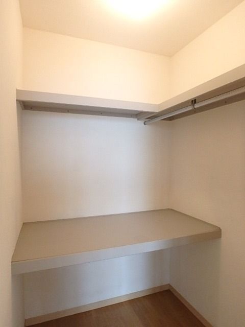 ��ʌ��������܎s�k��{�����Q���ڂ̃A�p�[�g�̎��[