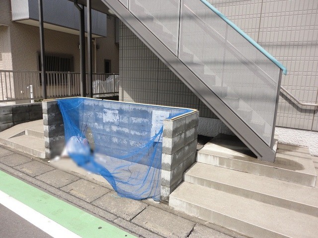 ��ʌ��������܎s�k��{�����Q���ڂ̃A�p�[�g�̂��̑�