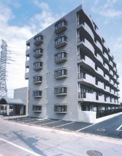 ��ʌ���z�s�V�h���T���ڂ̃}���V�����̌����O��