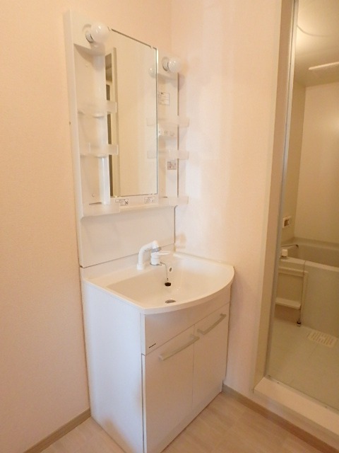 ��ʌ��������܎s����厚���V�n�̃A�p�[�g�̂��̑������E�X�y�[�X