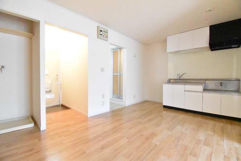 ��ʌ��������܎s������厚�䑠�̃A�p�[�g�̋��ԁE���r���O