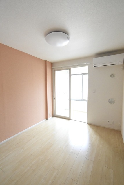 ��ʌ��������܎s��΋撇���Q���ڂ̃A�p�[�g�̂��̑������E�X�y�[�X