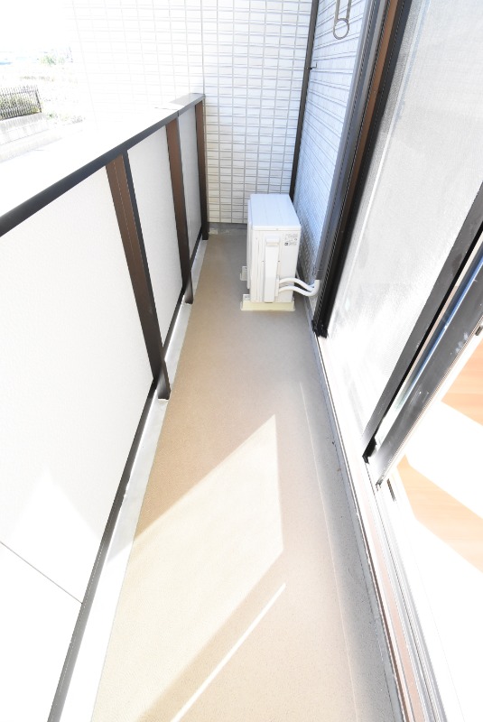 ��ʌ��������܎s����{�O���̃A�p�[�g�̃o���R�j�[