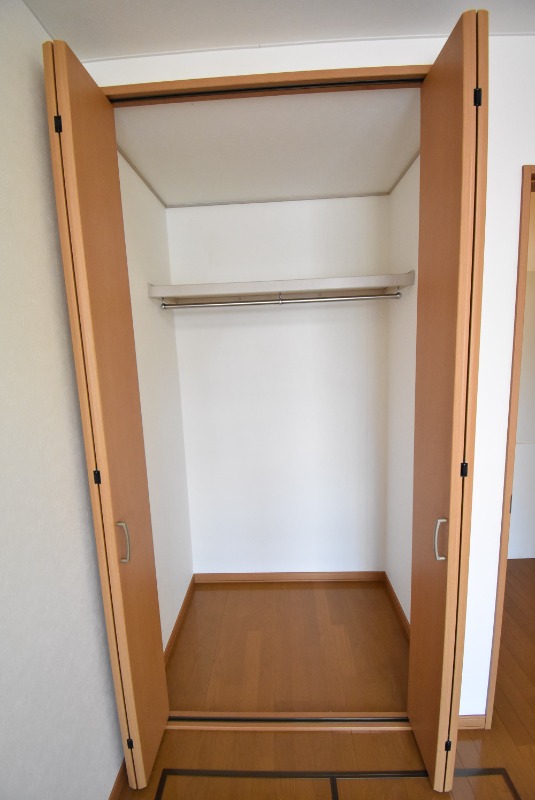 ��ʌ��������܎s�k��{�����P���ڂ̃A�p�[�g�̎��[