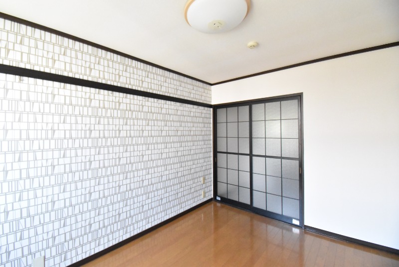 ��ʌ��������܎s�Y�a�撇���S���ڂ̃A�p�[�g�̋��ԁE���r���O