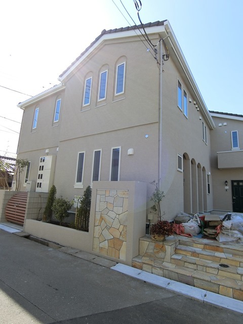 ��ʌ��������܎s��{��O���P����148-5�̃A�p�[�g�̌����O��