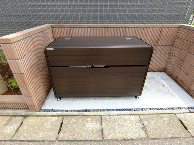 ��ʌ�����s���R���ڂ̃A�p�[�g�̂��̑�