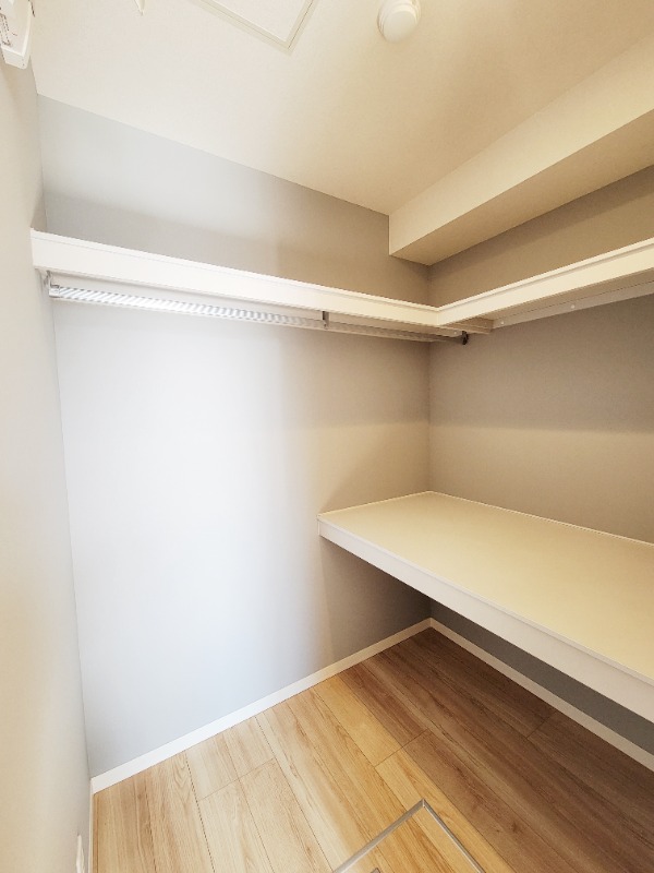 ��ʌ��������܎s��{��V�����P���ڂ̃}���V�����̎��[