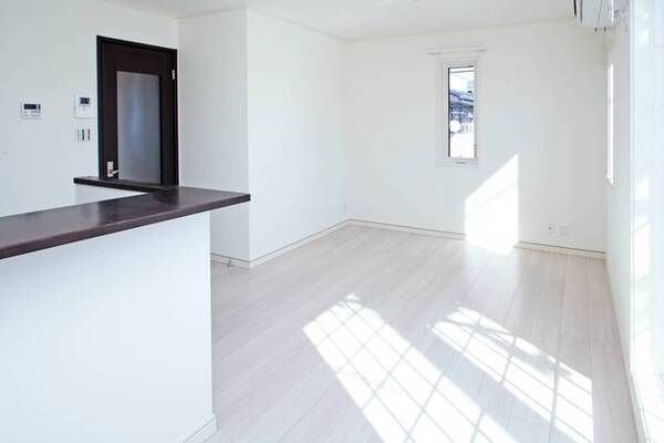 ��ʌ��������܎s��{��O���P���ڂ̃A�p�[�g�̋����E���r���O