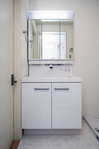 ��ʌ��������܎s��{��O���P���ڂ̃A�p�[�g�̐��ʏ�