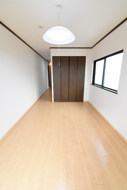 ��ʌ��������܎s��{�擌���Q���ڂ̃}���V�����̋��ԁE���r���O