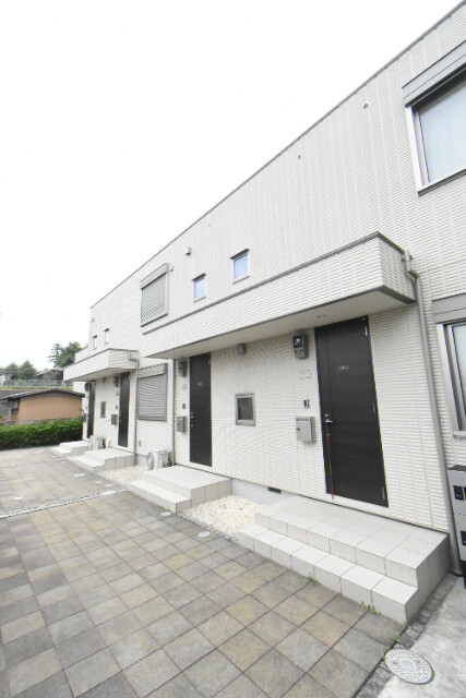 ��ʌ��������܎s��΋�z�K�T����3-23�̃}���V�����̌����O��