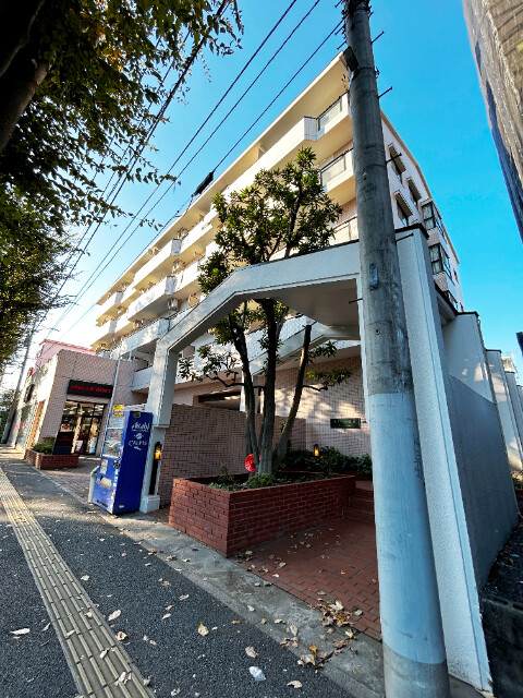 ��ʌ��������܎s�Y�a���ՂP�O���ڂ̃}���V�����̌����O��