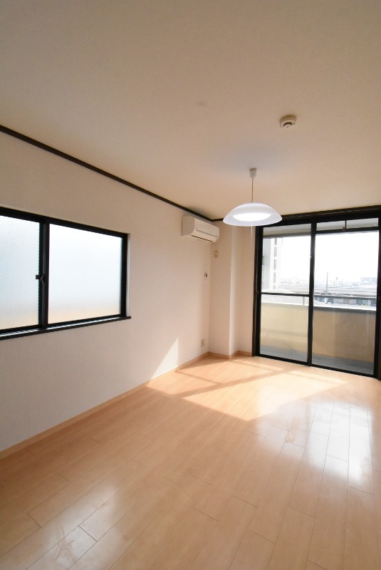 ��ʌ��������܎s��{�擌���Q���ڂ̃}���V�����̂��̑������E�X�y�[�X