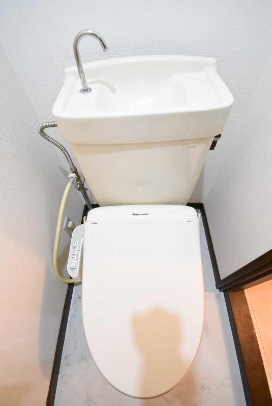 ��ʌ��������܎s��{�擌���Q���ڂ̃}���V�����̃g�C��