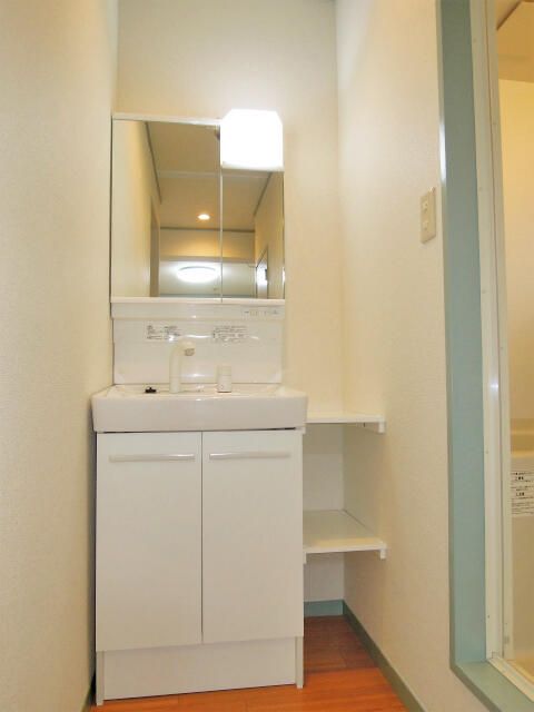 ��ʌ�����s�˒˓��P���ڂ̃}���V�����̐��ʏ�