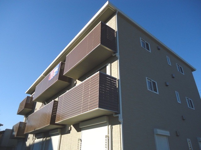 ��ʌ��������܎s������厚�쒆��817-2�̃A�p�[�g�̌����O��