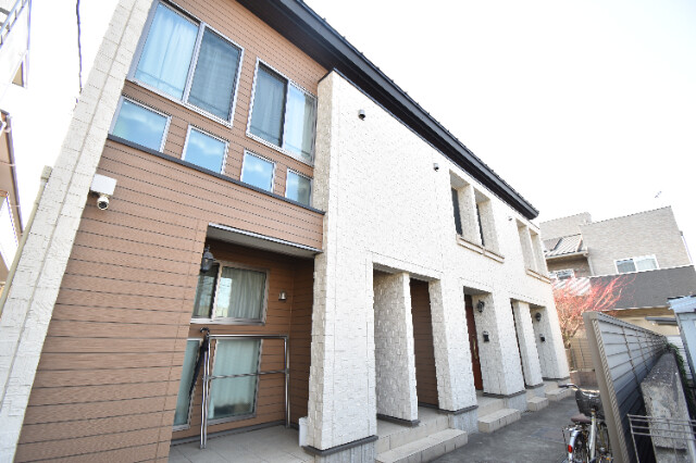 ��ʌ��������܎s�������J�W����2-24�̃A�p�[�g�̌����O��