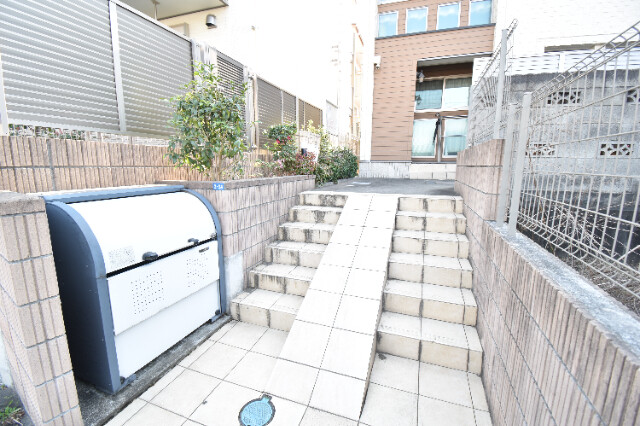 ��ʌ��������܎s�������J�W���ڂ̃A�p�[�g�̃G���g�����X