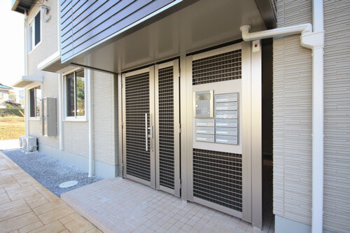 ��ʌ��������܎s������厚�쒆��̃A�p�[�g�̃G���g�����X