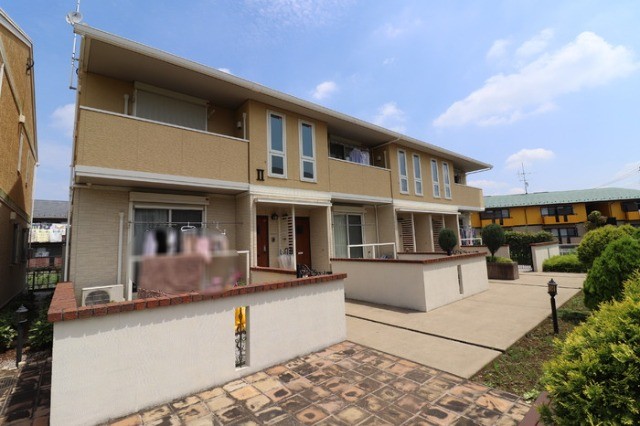 ��ʌ��������܎s��������u�Q����6-13�̃A�p�[�g�̌����O��