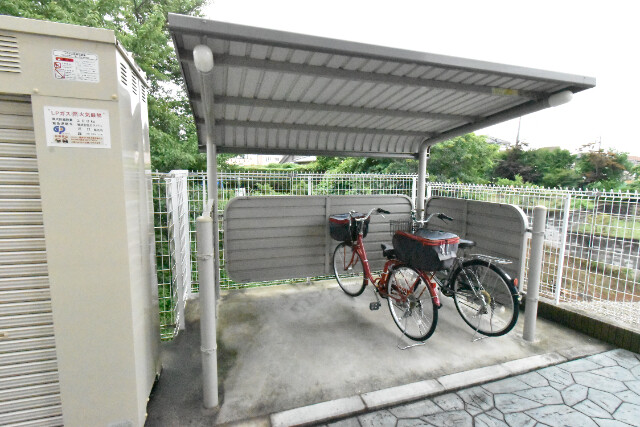 ��ʌ�����s�厚�_�˂̃A�p�[�g�̂��̑�