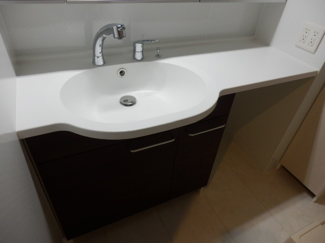 ��ʌ��������܎s������厚�ۃ���̃A�p�[�g�̐��ʏ�