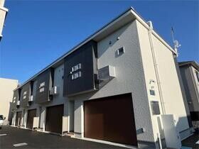 ��ʌ�����s�厚�ΐ_�̃A�p�[�g�̌����O��