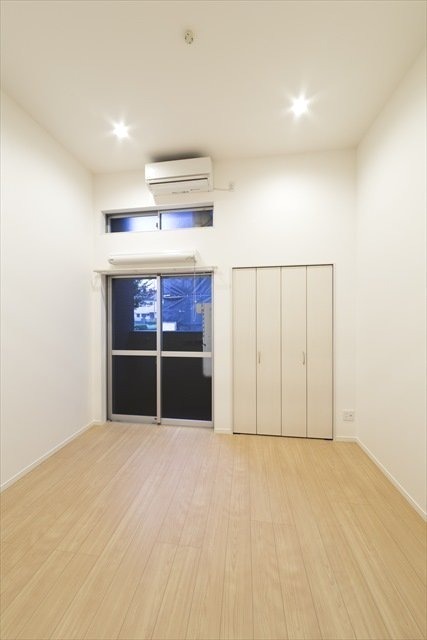 ��ʌ��������܎s�������a�c���Q���ڂ̃A�p�[�g�̂��̑������E�X�y�[�X