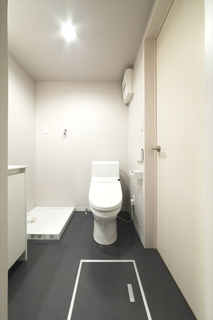 ��ʌ��������܎s�������a�c���Q���ڂ̃A�p�[�g�̃g�C��