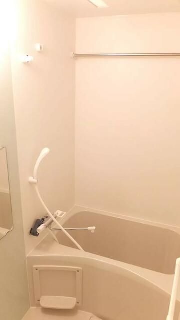 ��ʌ��t�����s�����P���ڂ̃}���V�����̃o�X