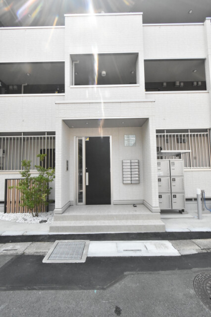 ��ʌ��������܎s������㗎���X���ڂ̃A�p�[�g�̃G���g�����X